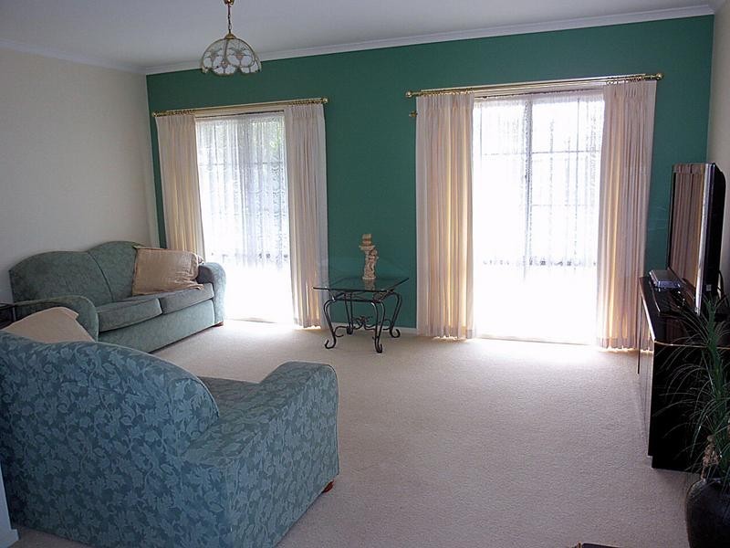 8 Chaffey Park Drive West, Merbein VIC 3505