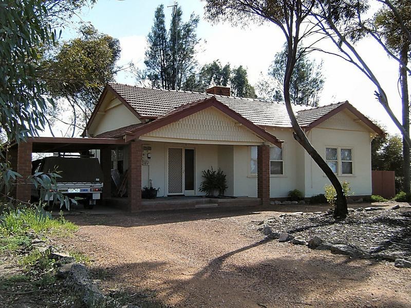 21 Dumosa Street, Red Cliffs VIC 3496