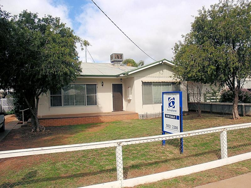 8 Barry Avenue, Mildura VIC 3500