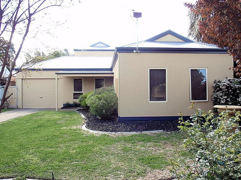 7 Kurrajong Parade, Mildura VIC 3500