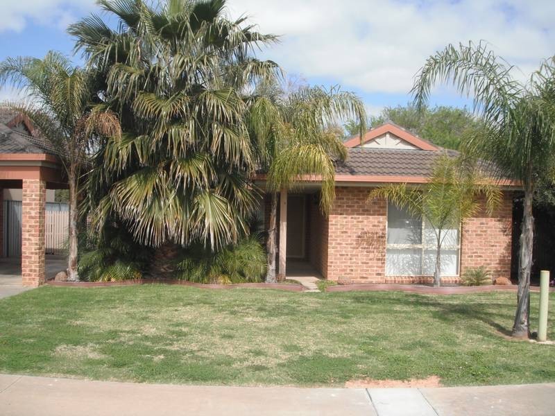 8 Palm Terrace, Mildura VIC 3500