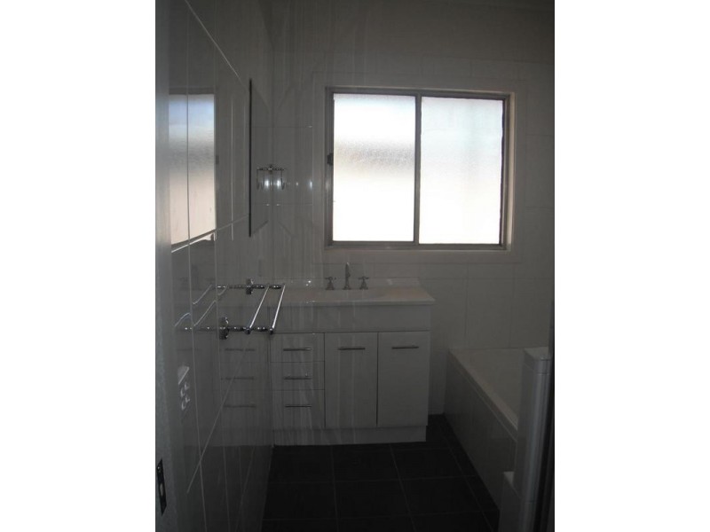 3 Brentwood Avenue, Mildura VIC 3500