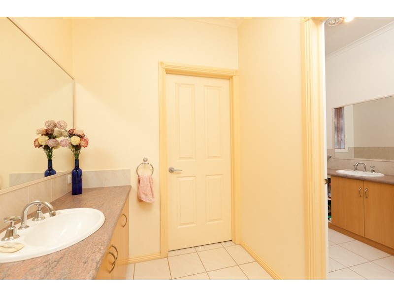 53 Summer Drive, Gol Gol NSW 2738