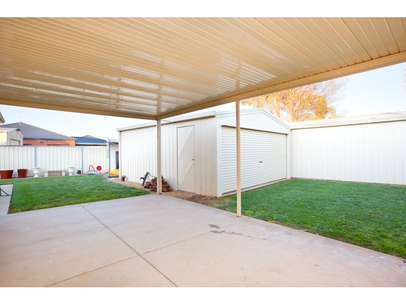 53 Summer Drive, Gol Gol NSW 2738