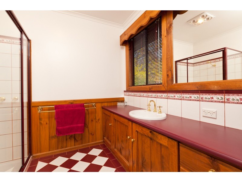 326A Euston Avenue, Cardross VIC 3496