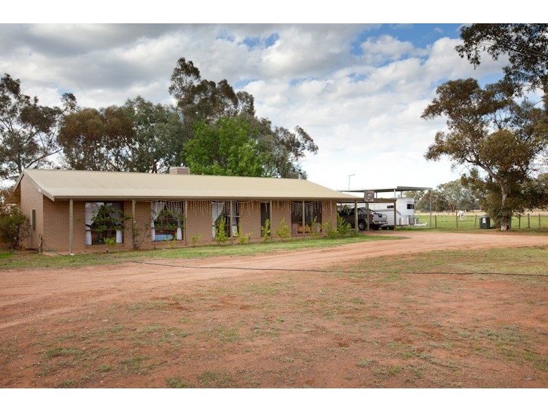 555 Cureton Avenue, Nichols Point VIC 3501