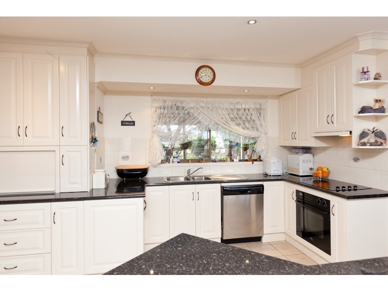 555 Cureton Avenue, Nichols Point VIC 3501