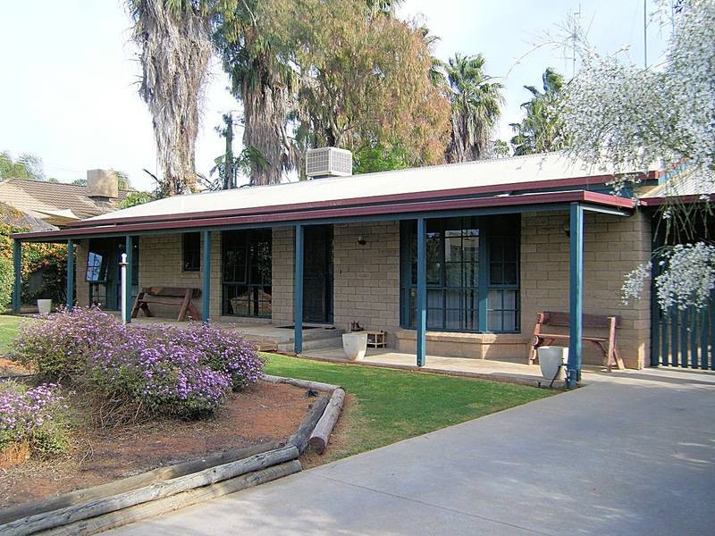 9 Arnot Street, Robinvale VIC 3549