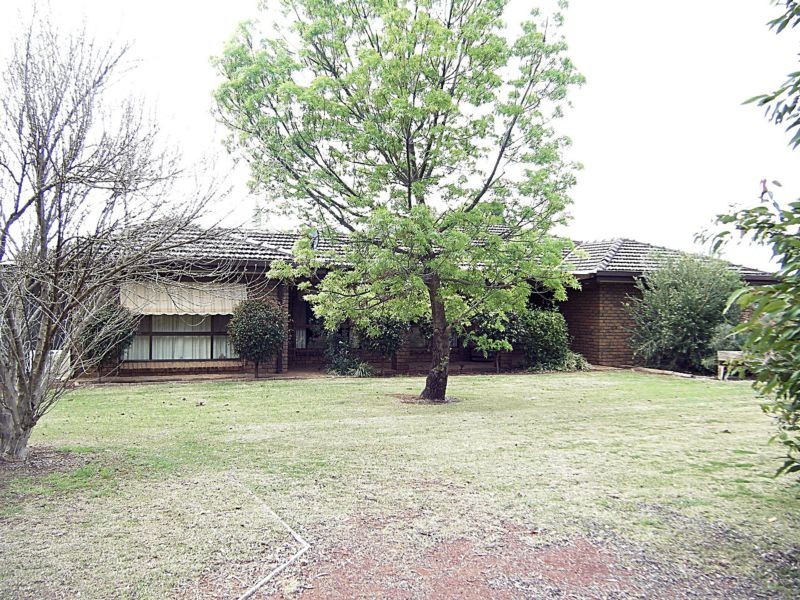 4 Smith Road, Robinvale VIC 3549