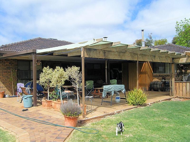 4 Smith Road, Robinvale VIC 3549