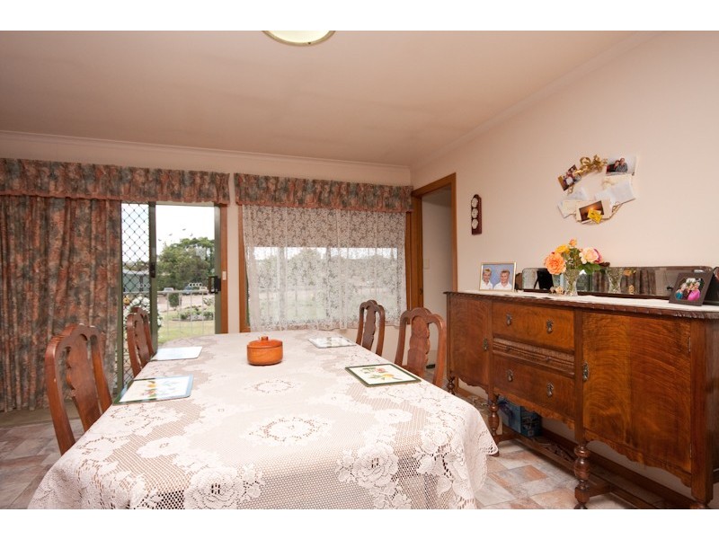 76 Sturt Highway, Buronga NSW 2739