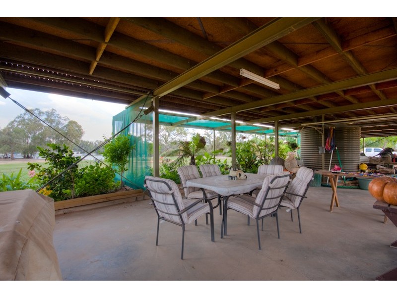 76 Sturt Highway, Buronga NSW 2739