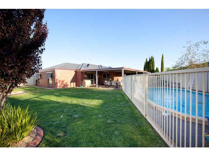 4 Louisiana Court, Mildura VIC 3500