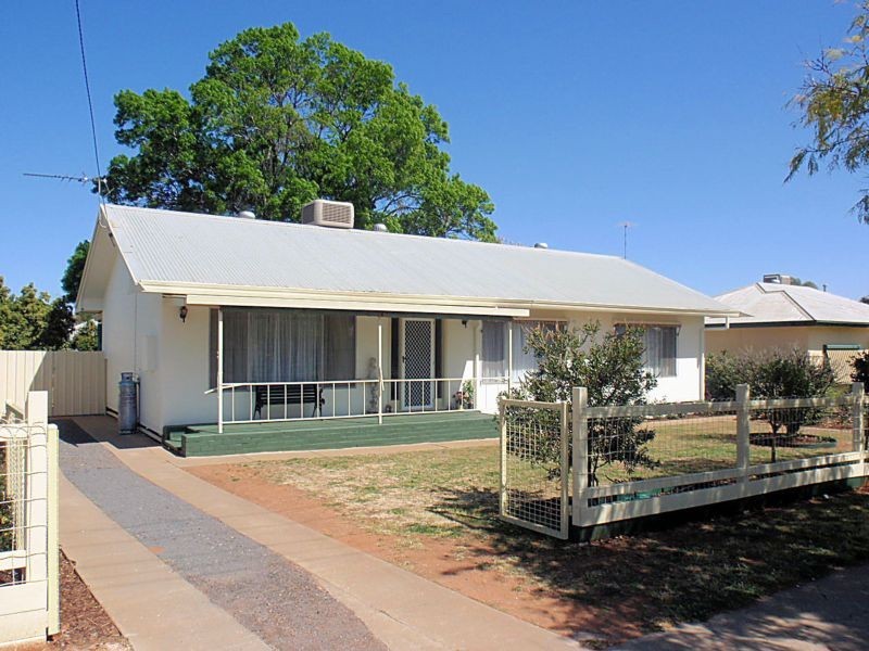 16 Neilpo Street, Dareton NSW 2717