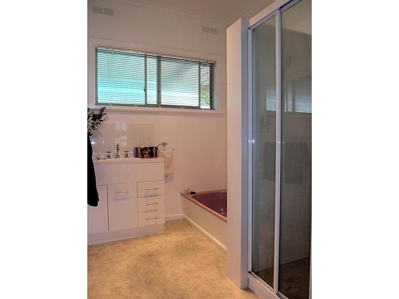 16 Neilpo Street, Dareton NSW 2717