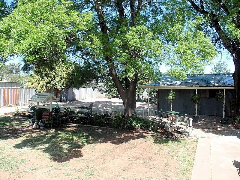 16 Neilpo Street, Dareton NSW 2717