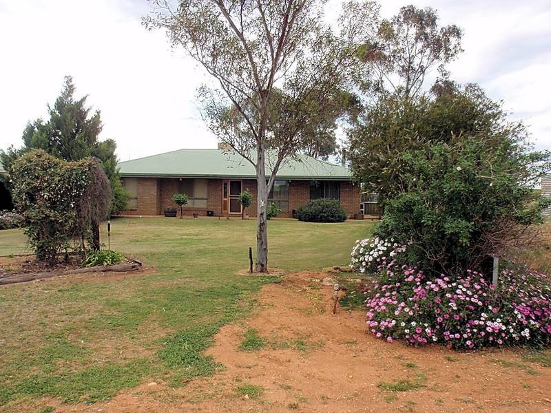 44 Damascus Road, Robinvale VIC 3549