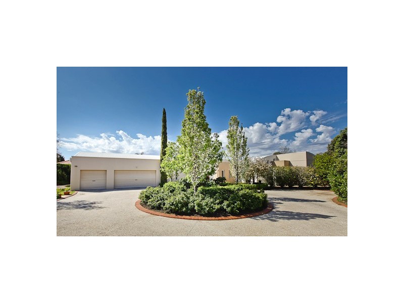 12 Lakeside Drive, Mildura VIC 3500