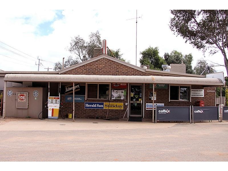 12 Happy Valley Road, Robinvale VIC 3549