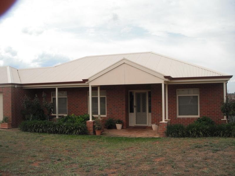 65 Summer Drive, Buronga NSW 2739