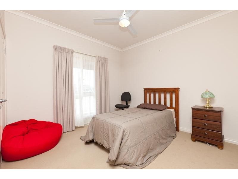 8 Forrester Court, Nichols Point VIC 3501