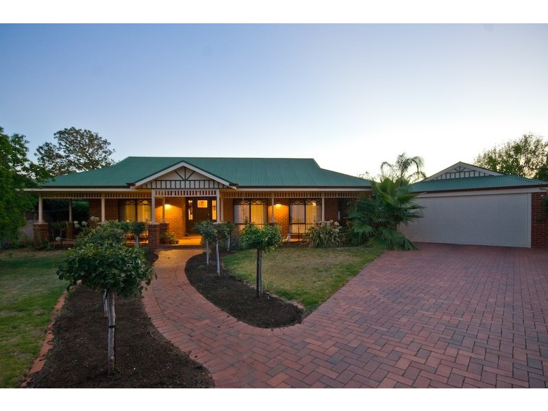 4 Damien Court, Mildura VIC 3500