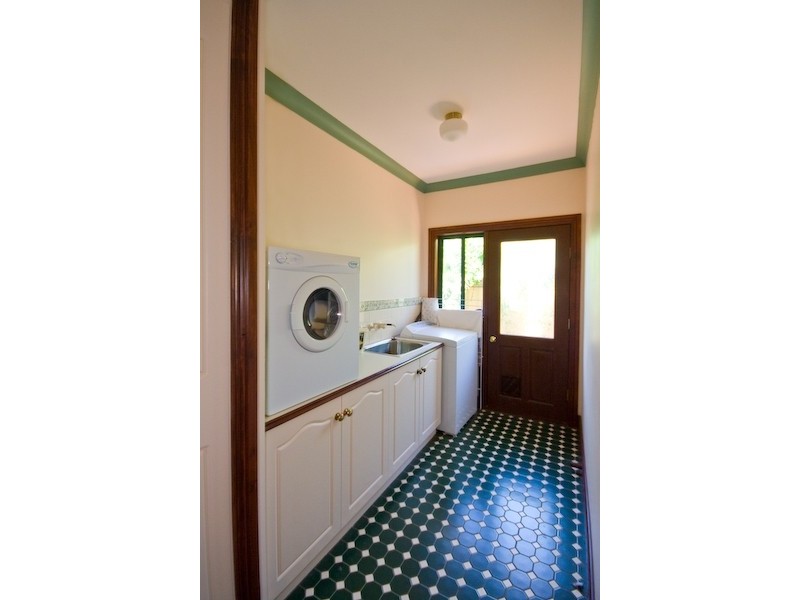 4 Damien Court, Mildura VIC 3500