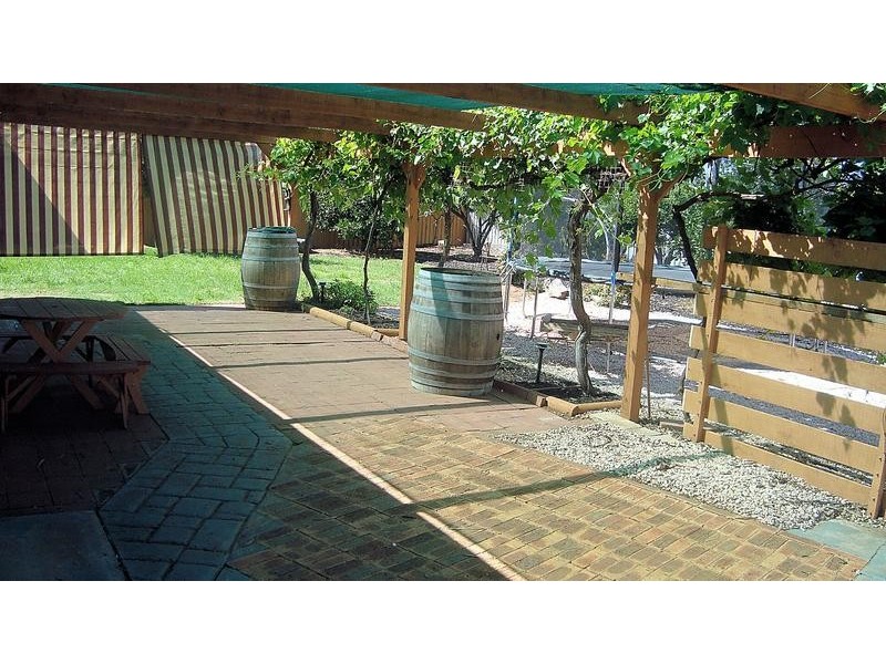 6 Zhoe Court, Mildura VIC 3500