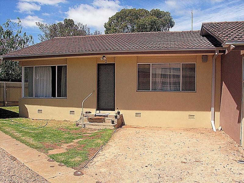 1&2/10 Cameron Avenue, Mildura VIC 3500