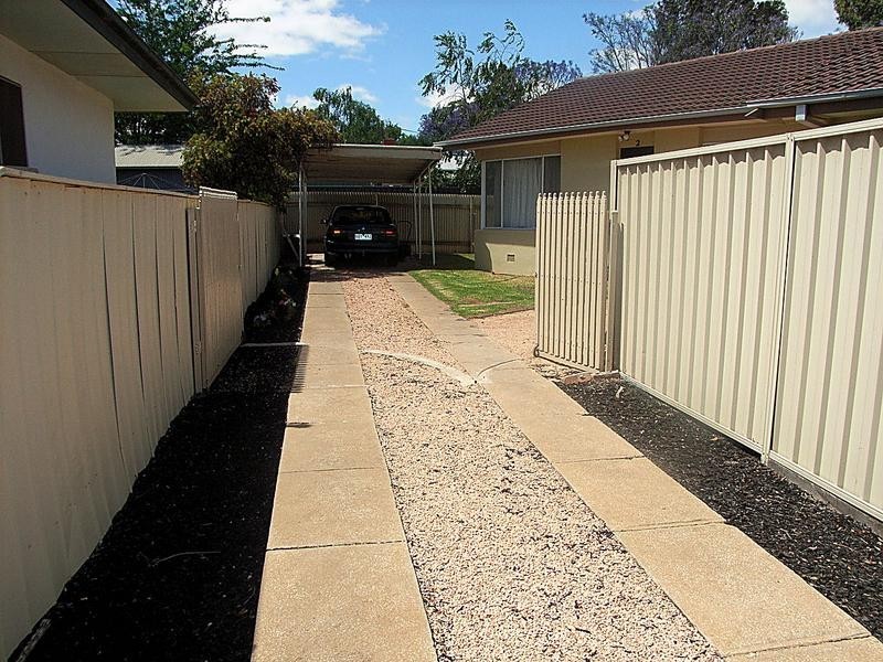 1&2/10 Cameron Avenue, Mildura VIC 3500