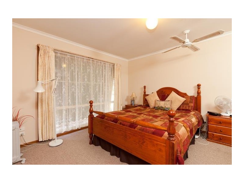 16 Helen Court, Mildura VIC 3500