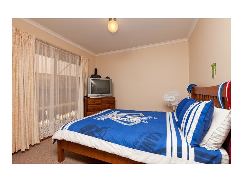 16 Helen Court, Mildura VIC 3500