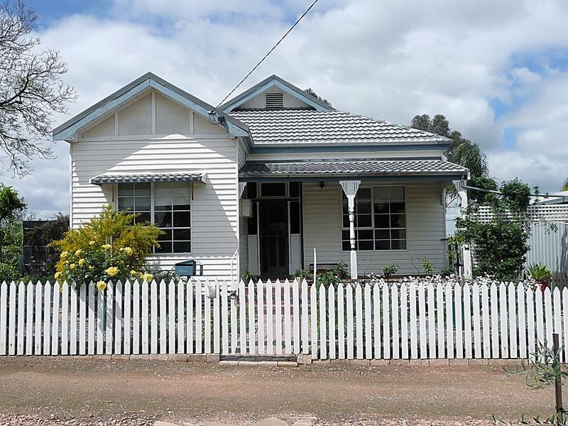 7 Scott Street, Ouyen VIC 3490