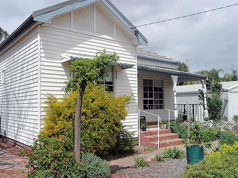 7 Scott Street, Ouyen VIC 3490