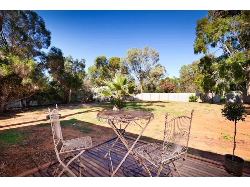 687 Cureton Avenue, Nichols Point VIC 3501