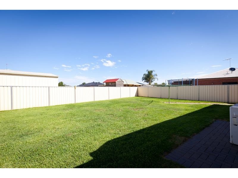 7 Louisiana Court, Mildura VIC 3500