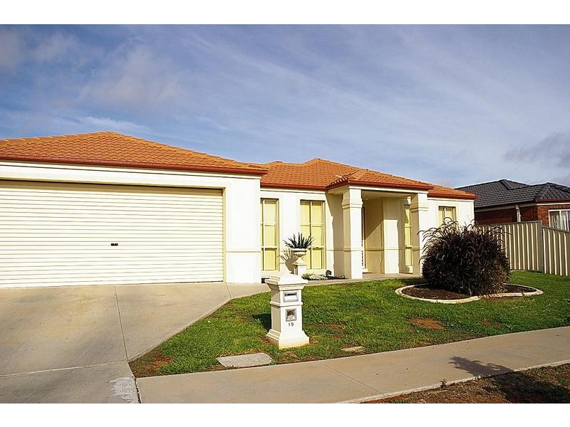 19 Olympic Way, Mildura VIC 3500