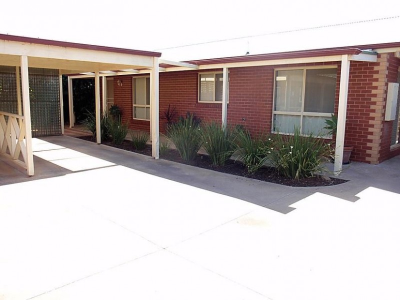 2/30 Elouera Drive, Irymple VIC 3498