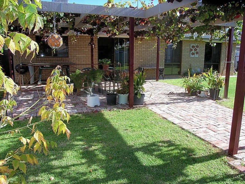 12 Le Pedeleure Avenue, Mildura VIC 3500