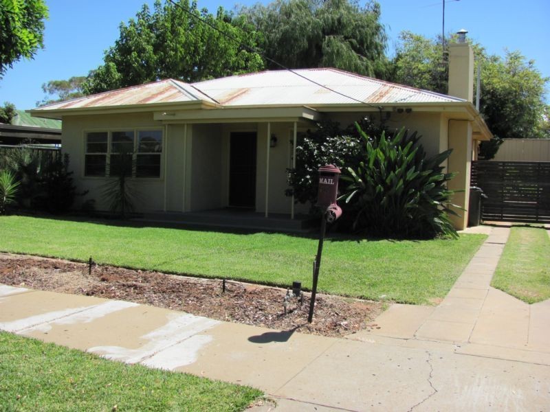 15 Kurrajong Parade, Mildura VIC 3500