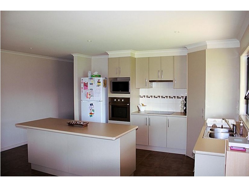 4 Madison Close, Mildura VIC 3500