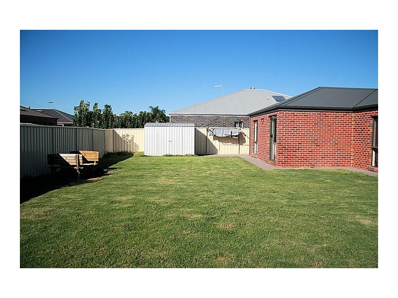 4 Madison Close, Mildura VIC 3500