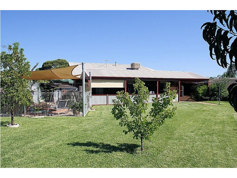 5 Maiella Court, Irymple VIC 3498