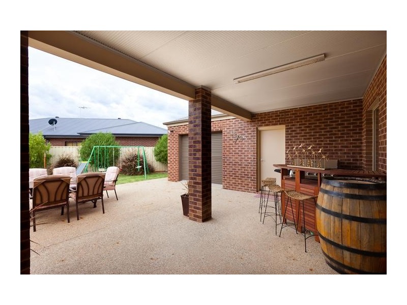 4 Reuben Lock Court, Mildura VIC 3500