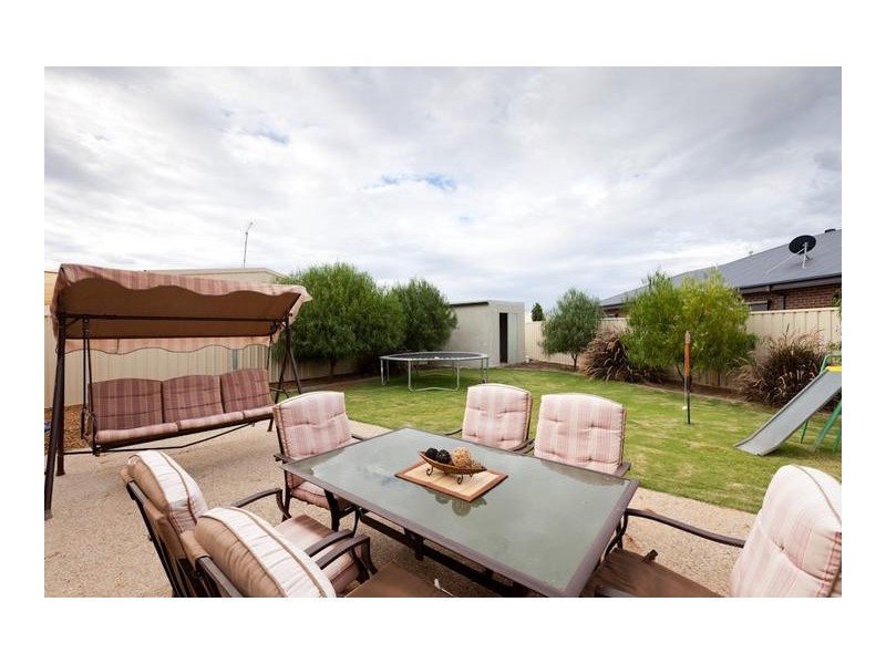 4 Reuben Lock Court, Mildura VIC 3500