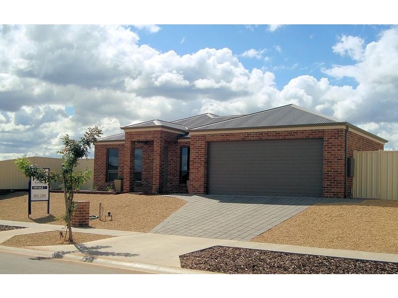 8 Sherring Way, Mildura VIC 3500