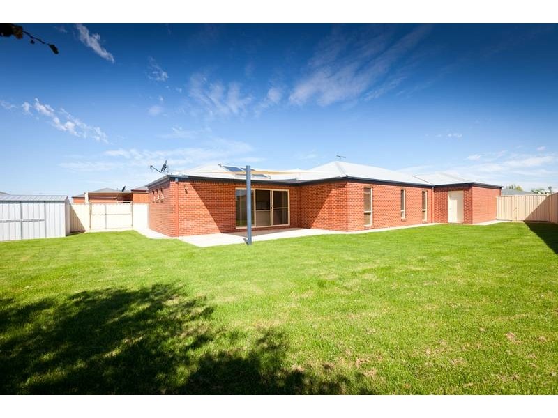4 Canterbury Drive, Mildura VIC 3500