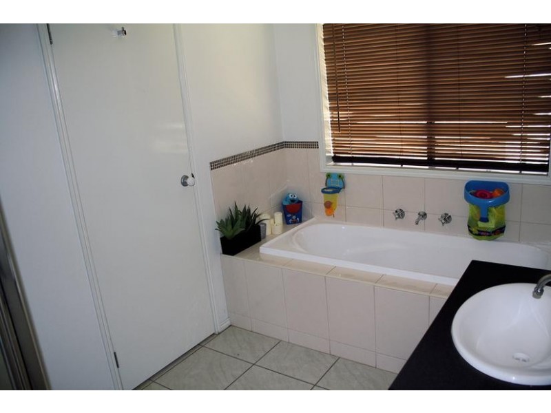 19 Alessi Rise, Mildura VIC 3500