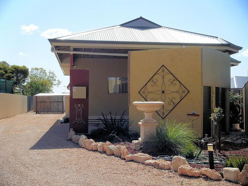 1/5 Melia Street, Red Cliffs VIC 3496