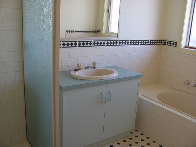 4/642 Koorlong Avenue, Irymple VIC 3498